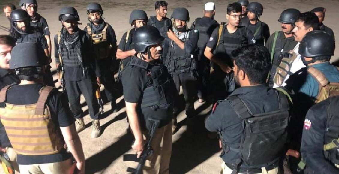 "ڈیرہ اسماعیل خان میں پولیس ٹریننگ اسکول پر خوارجی دہشتگردوں کا حملہ، پولیس جوانوں کی بہادری سے 6 دہشتگرد ہلاک اور 7 اہلکار شہید"