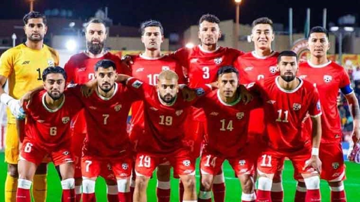 افغانستان فٹبال ٹیم،"افغانستان فٹبال ٹیم ویزا مسئلہ حل ہونے کے بعد اسلام آباد آمد — ایشین کپ کوالیفائر کے لیے تیاریاں" پاکستان فٹبال، اسپورٹس نیوز، ایشین کپ، جناح اسٹیڈیم، افغان کھلاڑی، اسلام آباد، ویزا ایشو، فیڈریشن، فٹبال میچ