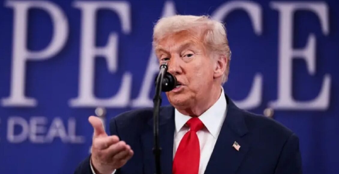 کوالالمپور میں آسیان سمٹ سے خطاب کرتے ہوئے امریکی صدر ڈونلڈ ٹرمپ پاک افغان مسئلے کے حل پر بات کرتے ہوئے۔