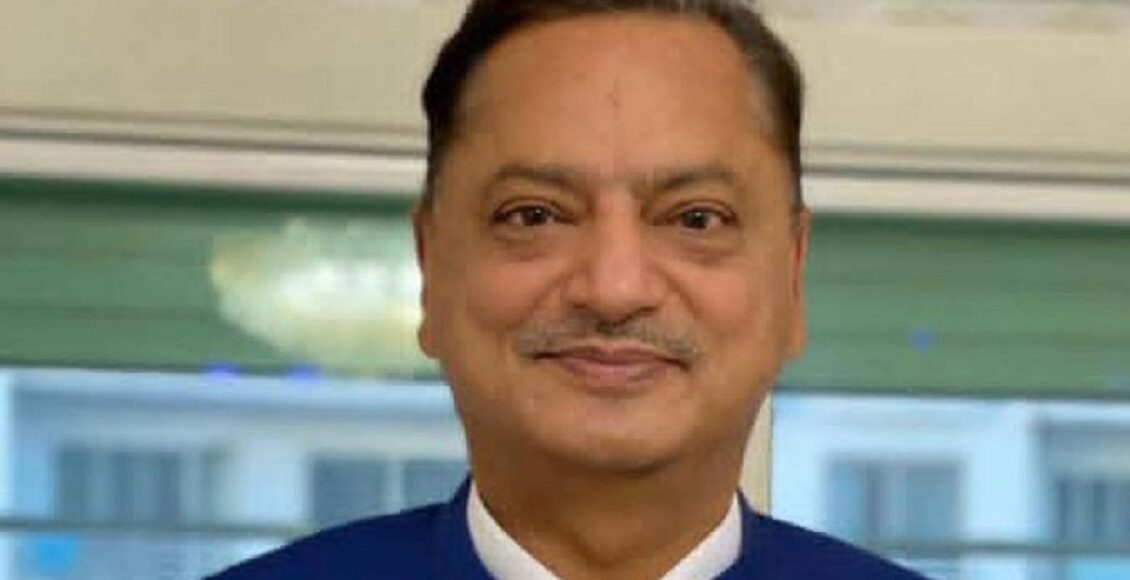 ممتاز ماہرِ تعلیم، معروف سائنس دان اور تمغہ امتیاز کے حامل پروفیسر ڈاکٹر راحیل قمر کو ریکٹر کامسیٹس یونیورسٹی اسلام آباد تعینات کر دیا۔ نوٹیفکیشن کے مطابق وہ پانچ سالہ مدت کے لیے اپنے فرائض انجام دیں گے۔ ڈاکٹر راحیل قمر پاکستان کے پہلے ٹینیور ٹریک سسٹم (TTS)