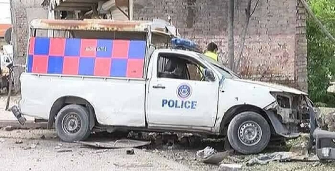 ڈی آئی خان میں پولیس کی بکتربند گاڑی پر حملہ، 2 اہلکار شہید