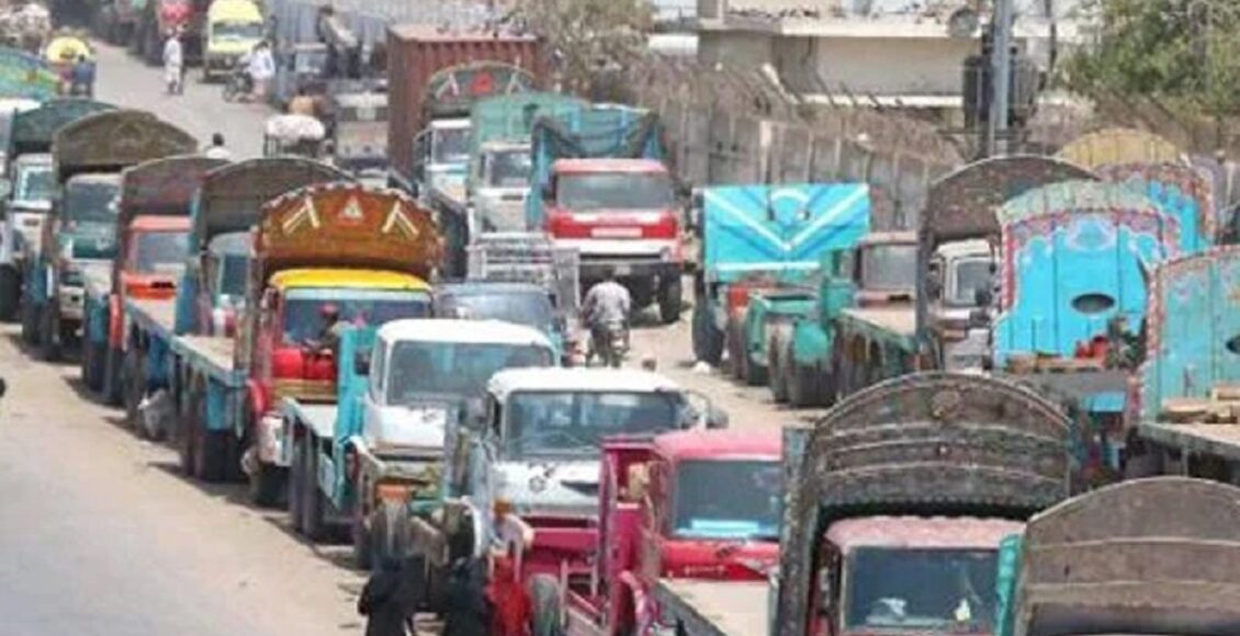 ٹرانسپورٹرز رہنما کا کہنا ہے کہ حکومت نے مختلف امور پر لچک دکھائی ہے، جیسے ہی نوٹیفکیشن آئےگاہڑتال ختم ہو جائے گی۔