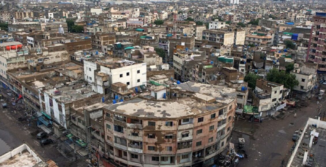 کراچی کا مسئلہ وسائل کی کمی نہیں بلکہ اصل مسئلہ یہ ہے کہ شہر کا کوئی ایک مالک نہیں: شہری منصوبہ بندی کے ماہر