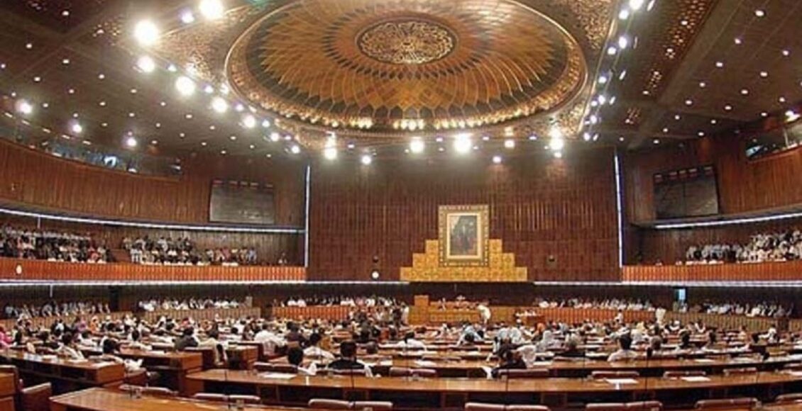 سینیٹ کی قائمہ کمیٹی برائے کشمیر افیئرز میں چیف سیکرٹری آزاد کشمیر کی تیسری بار غیر حاضری پر چیئرمین سینیٹر اسد قاسم کا سخت ردعمل