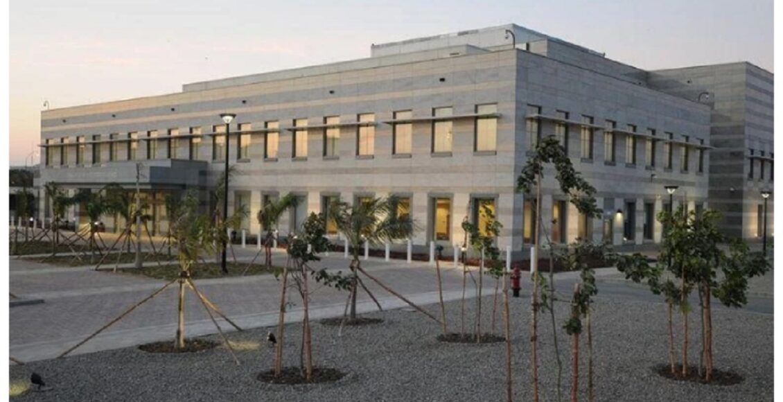 امریکی سفارتخانے نے آج ویزوں اور امریکن سٹیزن سروسز کی اپائنٹمنٹس منسوخ کر دیں۔