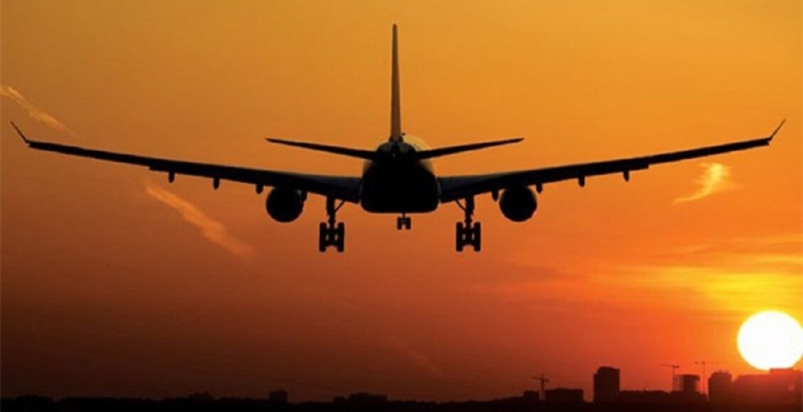 کراچی اور لاہور ریجن کے مخصوص فضائی روٹس کو مختلف اوقات میں بند کرنے کا فیصلہ کیا گیا ہے۔