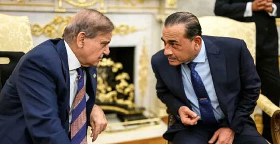 اسلام آباد دونوں فریقین کو براہِ راست مذاکرات کیلئے بھی آمادہ کرنے کی کوشش کر رہا ہے تاکہ طویل مدتی استحکام حاصل ہو سکے۔ ایران-امریکا جنگ بندی اور خطے کی تازہ ترین صورتحال جانیے ایک باخبر ذریعے کا کہنا تھا کہ ہم اپنی