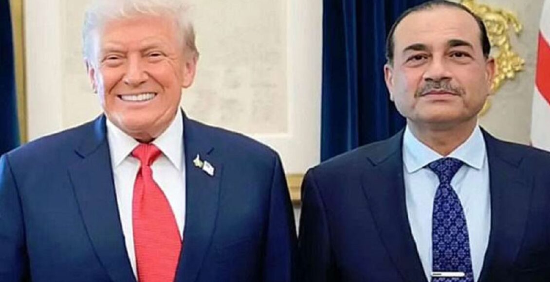 ابوظبی سے شائع ہونے والے اخبار ’’دا نیشنل“ نے بھی ’’ٹرمپ کے فیورٹ فیلڈ مارشل“ کی ہیڈ لائن سجائی اور تبصرہ کیا۔