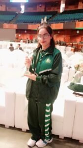 فاطمہ جناح ویمن یونیورسٹی کی طالبہ نمرہ رفیق ملک بھر میں غیر معمولی کارکردگی کا مظاہرہ کرنے والی 10 شخصیات میں شامل، وزیراعظم ایوارڈ 2026 سے نوازا گیا